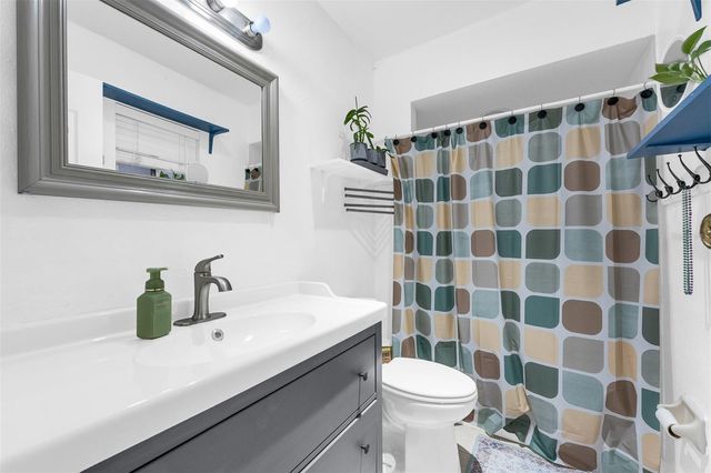 8509 LYONIA DRIVE, Orlando, FL 32829