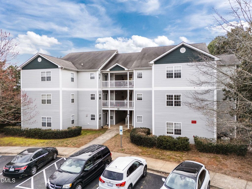3730 Pardue Woods Place 303, Raleigh, NC 27603