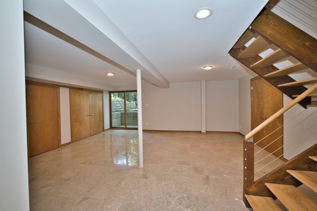 186 W Scranton Avenue, Lake Bluff, IL 60044