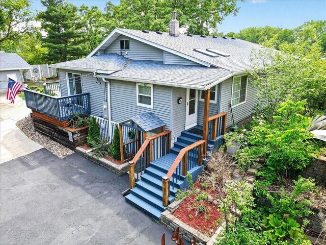 79 Long Lake Road, Mahtomedi, MN 55115