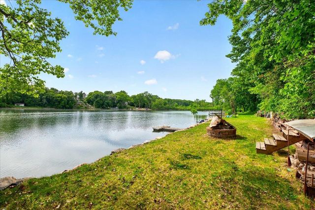 79 Long Lake Road, Mahtomedi, MN 55115