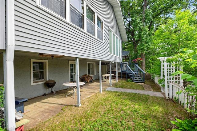 79 Long Lake Road, Mahtomedi, MN 55115