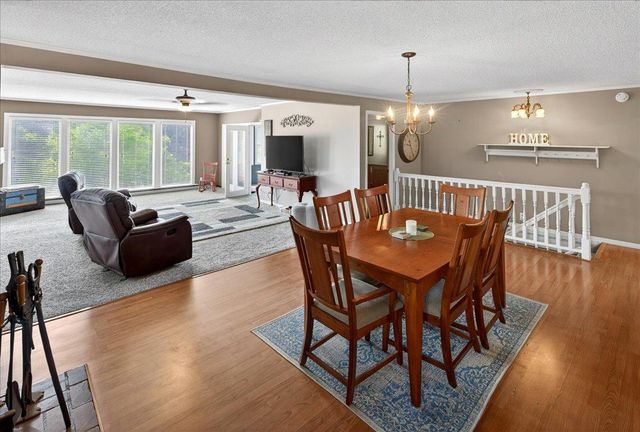 79 Long Lake Road, Mahtomedi, MN 55115