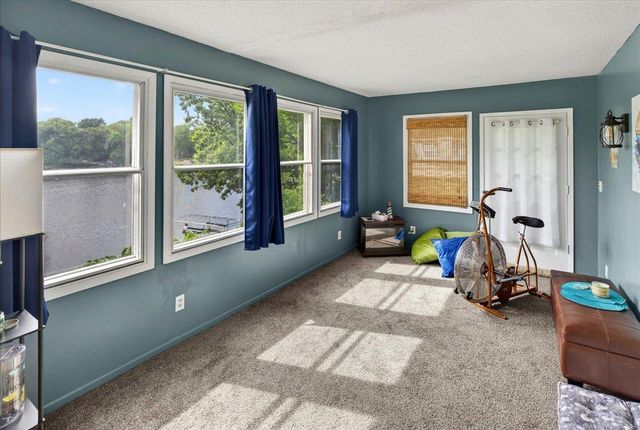 79 Long Lake Road, Mahtomedi, MN 55115