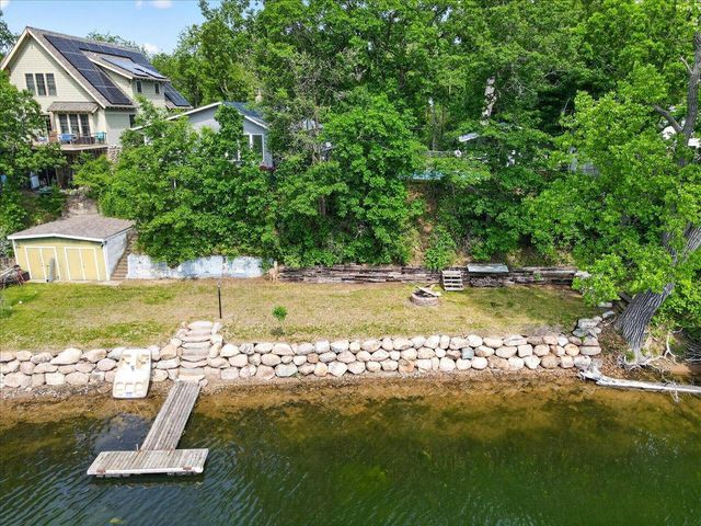 79 Long Lake Road, Mahtomedi, MN 55115