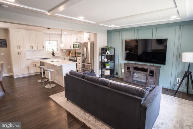 8926 SYLVANIA ST, Lorton, VA 22079