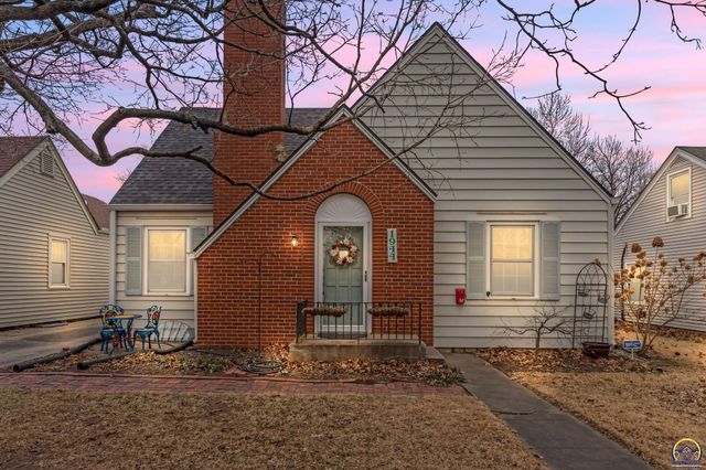 1944 SW Bowman CT, Topeka, KS 66604