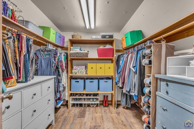 1944 SW Bowman CT, Topeka, KS 66604