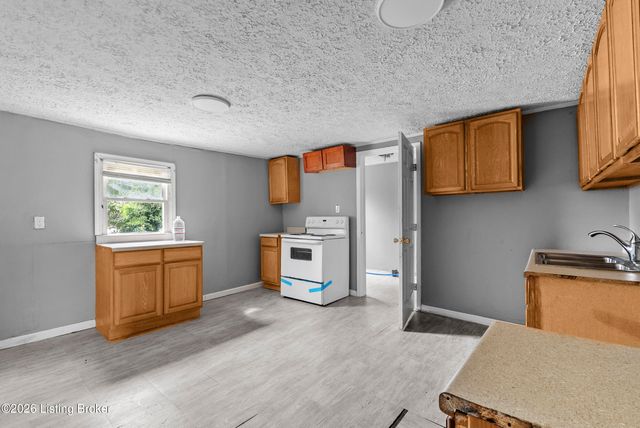 1516 S 31st St, Louisville, KY 40211