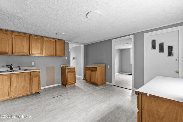 1516 S 31st St, Louisville, KY 40211