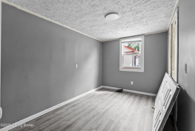 1516 S 31st St, Louisville, KY 40211