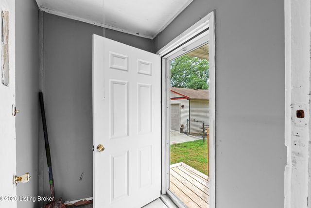 1516 S 31st St, Louisville, KY 40211