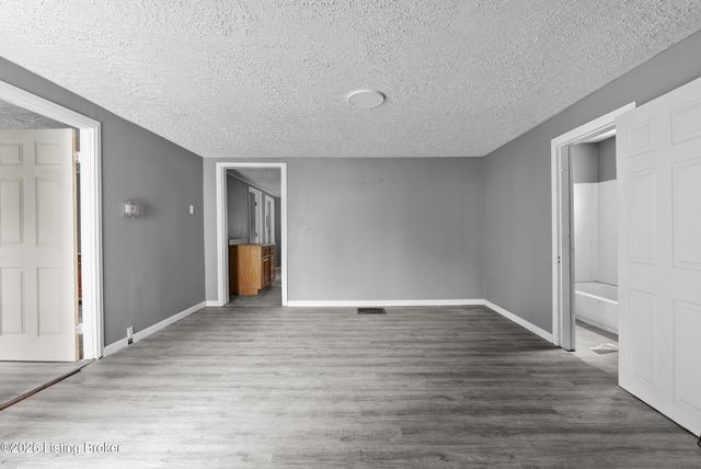 1516 S 31st St, Louisville, KY 40211