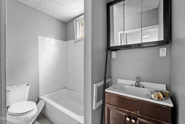 1516 S 31st St, Louisville, KY 40211
