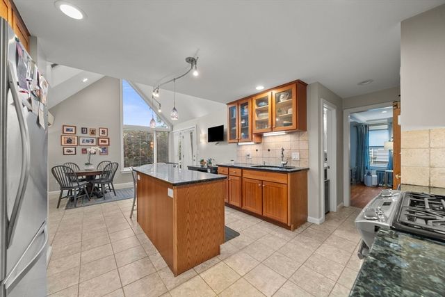 12 Chester St, Arlington, MA 02476