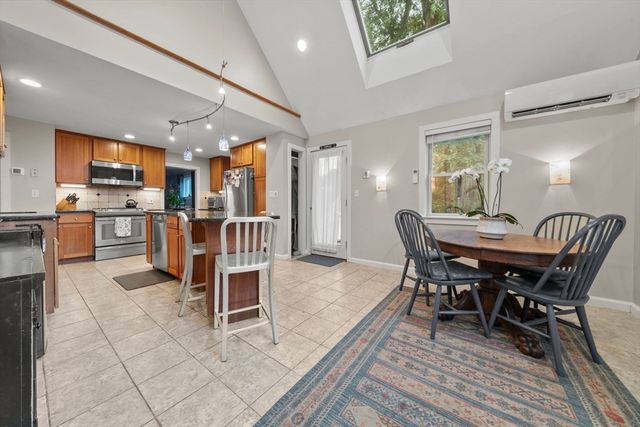 12 Chester St, Arlington, MA 02476