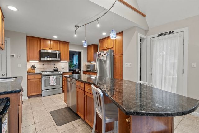 12 Chester St, Arlington, MA 02476