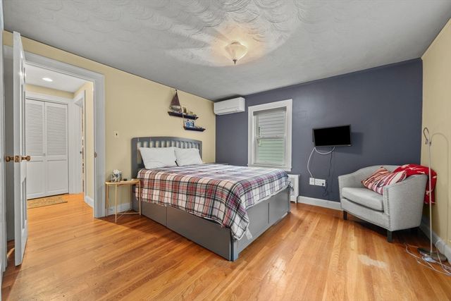 12 Chester St, Arlington, MA 02476