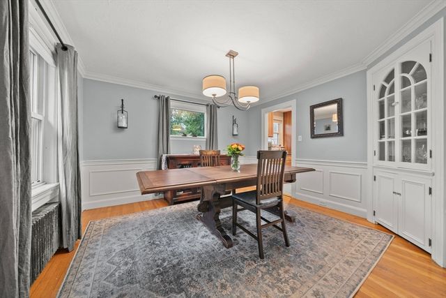 12 Chester St, Arlington, MA 02476