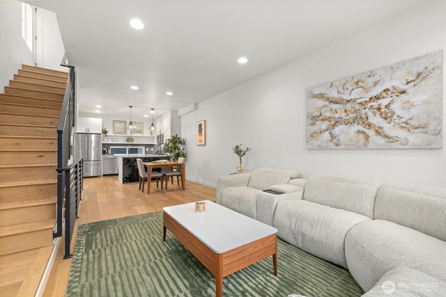 2030 15th Avenue S, Seattle, WA 98144