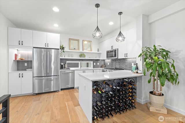 2030 15th Avenue S, Seattle, WA 98144