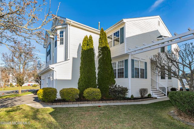 9 Bismark Street, Tinton Falls, NJ 07712