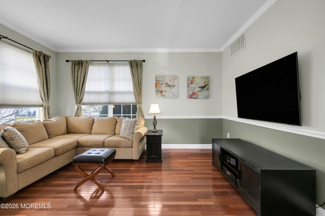 9 Bismark Street, Tinton Falls, NJ 07712