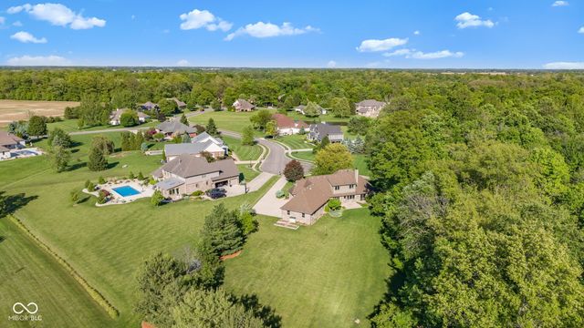 1538 E Grey Feather Trail, Greenfield, IN 46140