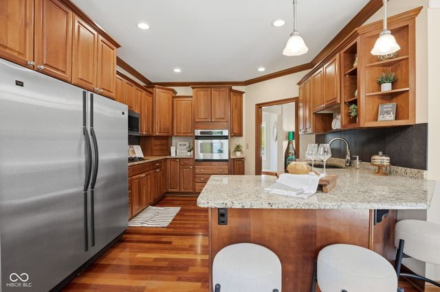1538 E Grey Feather Trail, Greenfield, IN 46140
