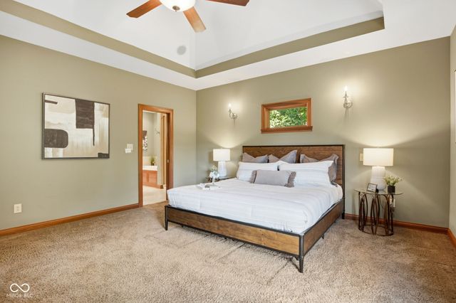 1538 E Grey Feather Trail, Greenfield, IN 46140