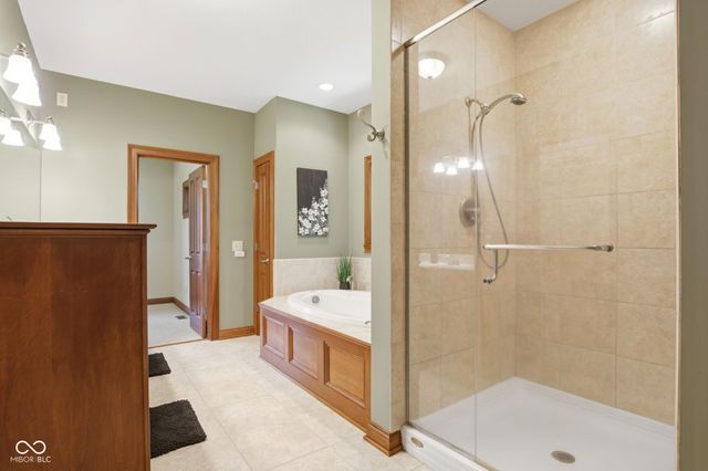 1538 E Grey Feather Trail, Greenfield, IN 46140