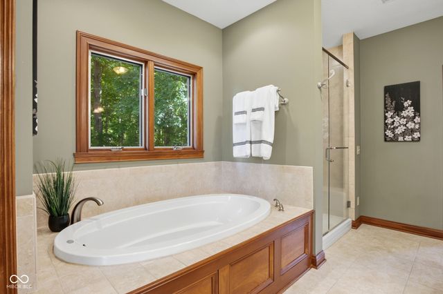 1538 E Grey Feather Trail, Greenfield, IN 46140