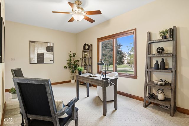 1538 E Grey Feather Trail, Greenfield, IN 46140