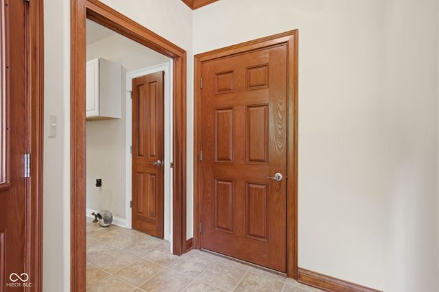 1538 E Grey Feather Trail, Greenfield, IN 46140