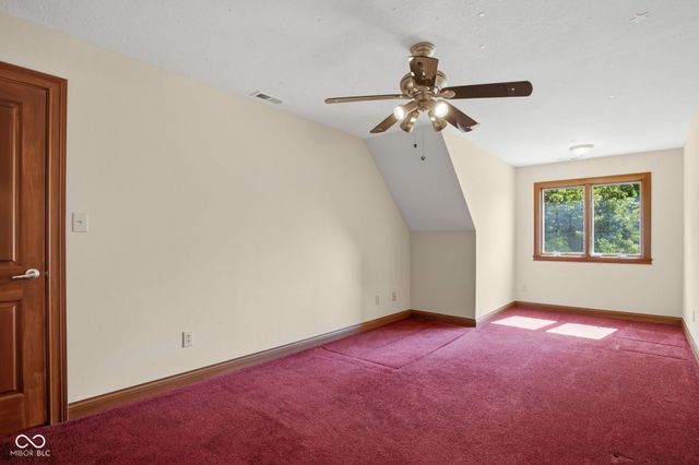 1538 E Grey Feather Trail, Greenfield, IN 46140