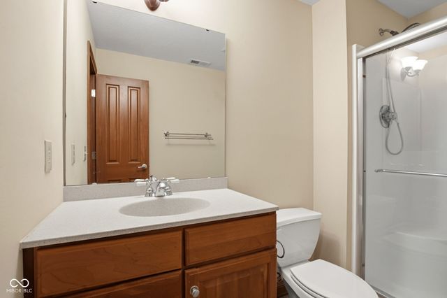 1538 E Grey Feather Trail, Greenfield, IN 46140