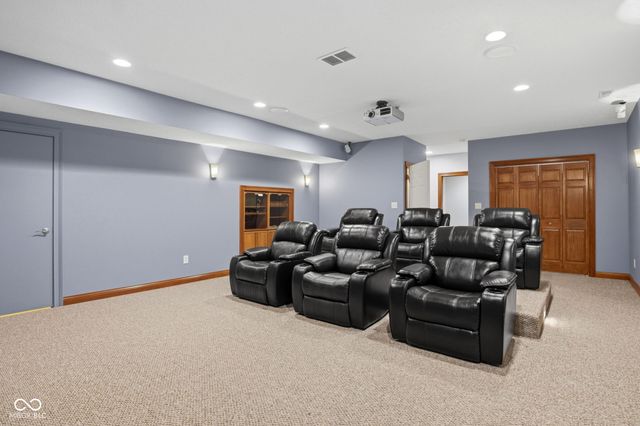 1538 E Grey Feather Trail, Greenfield, IN 46140