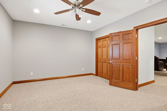 1538 E Grey Feather Trail, Greenfield, IN 46140