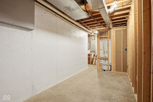1538 E Grey Feather Trail, Greenfield, IN 46140