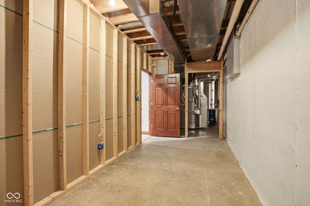 1538 E Grey Feather Trail, Greenfield, IN 46140