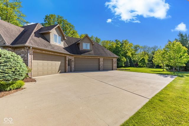 1538 E Grey Feather Trail, Greenfield, IN 46140