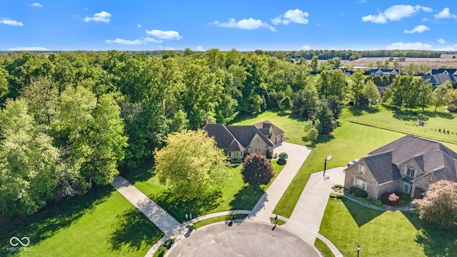 1538 E Grey Feather Trail, Greenfield, IN 46140