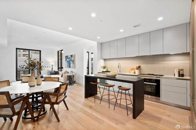 1 Bristol Court 521, San Francisco, CA 94130