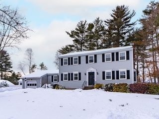 57 Colonial Rd, Medfield, MA 02052