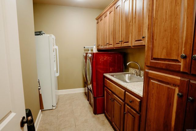 519 Scarlet Oaks Cove, Benton, AR 72019