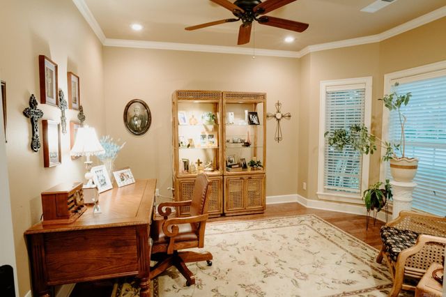 519 Scarlet Oaks Cove, Benton, AR 72019