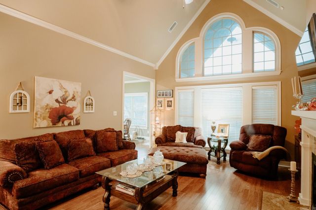 519 Scarlet Oaks Cove, Benton, AR 72019