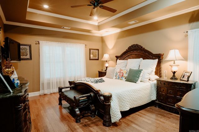 519 Scarlet Oaks Cove, Benton, AR 72019