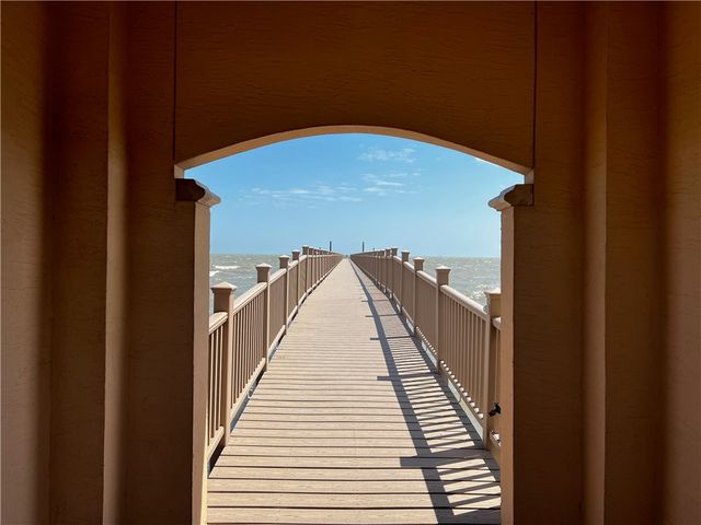 18 Royal Oaks Circ, Fulton, TX 78358