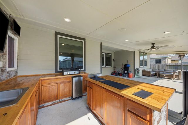 15615 Beltie Drive, Humble, TX 77346